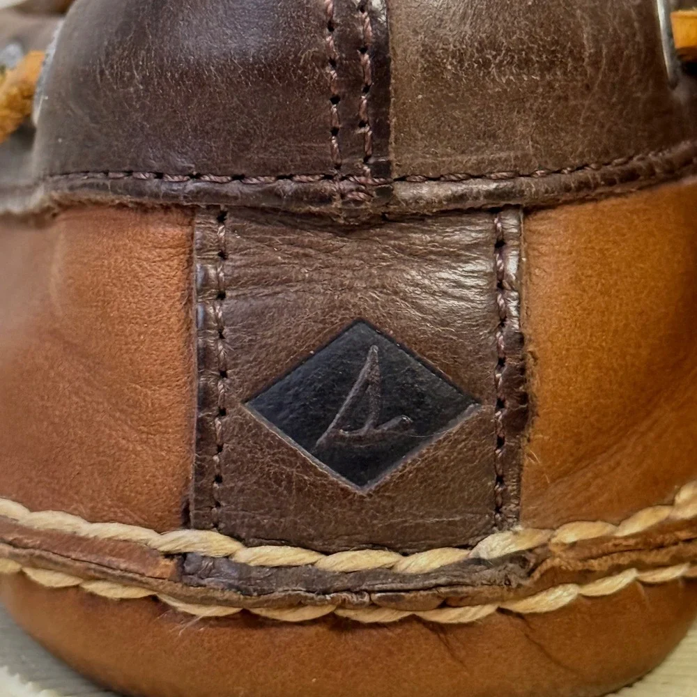 Sperry Top-Sider Mens Authentic Original 2-Eye Brown Leather Boat Shoes Size 9M